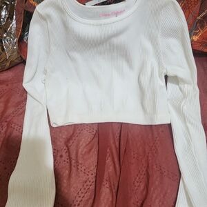 Chic White Ribbed Crop Top